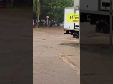 JUQUITIBA A CIDADE QUE NÃO DEU CERTO RUAS ALAGADAS RODOPIADA