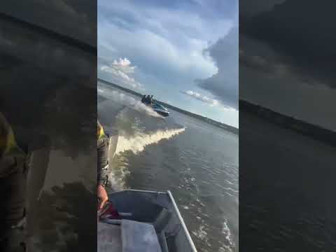 O MELHOR ROLE DE JET SKI COM MEU PRIMO ( PASSEIO NO RIO) #jetking #RIO #SOL #praia #natureza #verão