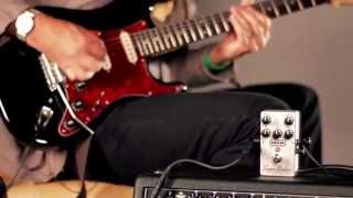 Video thumbnail for MXR M75 Super Badass Distortion Effects Pedal Demo by Guitar Center