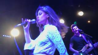 LÉON-Nobody Cares (Live Feb. 3, 2017)