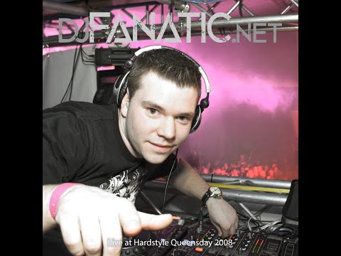 DJ Fanatic Live at Hardstyle Queensday 30:04:2008 Korenmarkt Arnhem