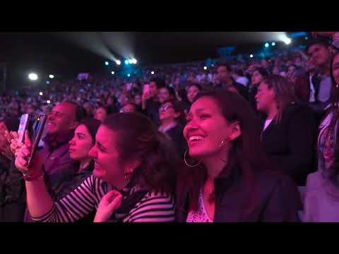 Miniatura de Motor y Motivo (En Vivo)
