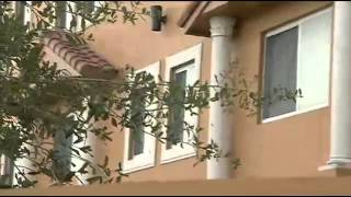 Toddler falls from motel window, parents arrested