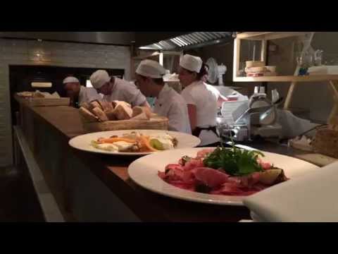 Krakow in Your Pocket- Dinner at La Grande Mamma