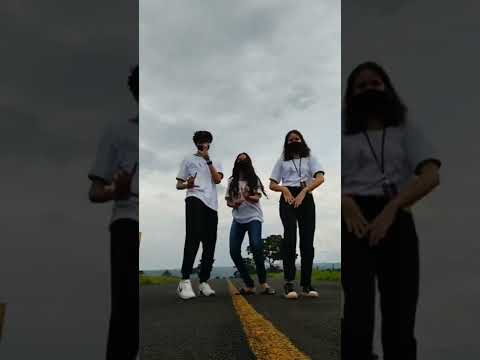 Dancinha do Tik Tok, eu vou socar nessa novinha