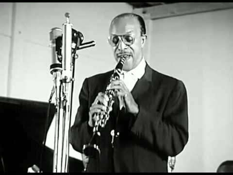 16 Muskrat Ramble by Wilbur DeParis And His "New" New Orleans Jazz.