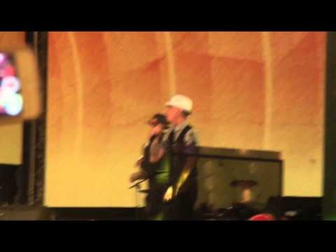 J-ax feat Il Cile - Maria Salvador - Coca Cola Summer Festival 2015