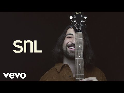 Noah Kahan - Dial Drunk (Live on SNL)