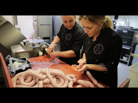 Aflevering 2 - Chantal Komt Werken... bij de slager!