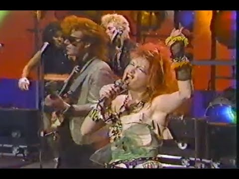 Cyndi Lauper "Girls Just Want  to Have Fun" The Tonight Show - March 1, 1984
