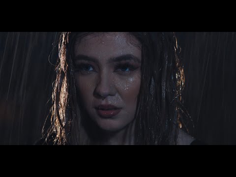 Tenia que ser así -Majo (Video Oficial)