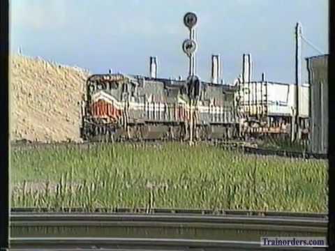 Classic Railroad Series 257 - BN and UP at Grand Island, NE July 1994