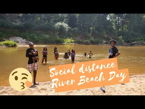 We Had a Social Distance Day at The Beach || Vlogtober day 10