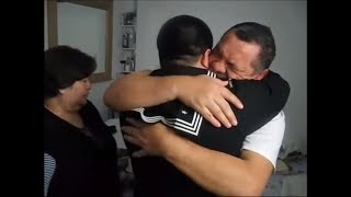 Soldier coming home - EMOTIONAL HUG (Try not to cry)