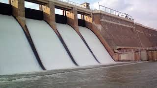 preview picture of video 'vaigai dam'