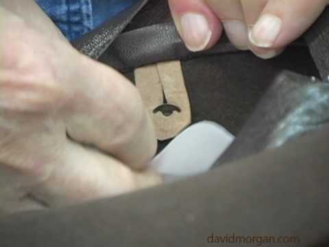 Attaching a chinstrap to a hat equipped with chin strap hooks: David Morgan Presents Akubra