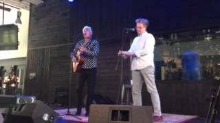 Robyn Hitchcock with Sean Nelson - &quot;So You Think You&#39;re In Love&quot;