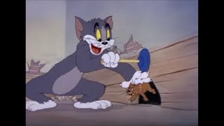 Download lagu Tom and Jerry - The Yankee Doodle Mouse (1943) mp3