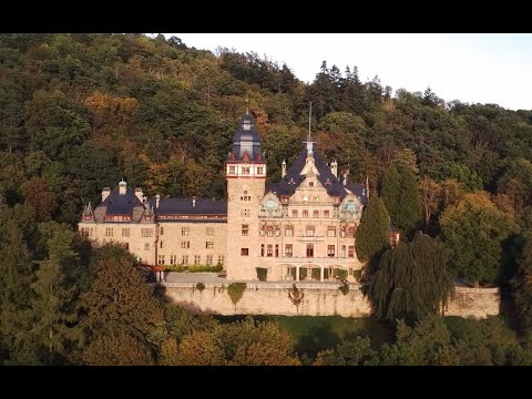 Schlosshotel Wolfsbrunnen (Meinhard, Hessen) (Drohnenaufnahmen) (FIMI X8 SE 2020)