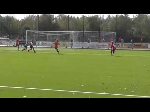 18 okt 2014 PVCV D2 - VV De Meern D3 beker 5-3 Goede redding Sven