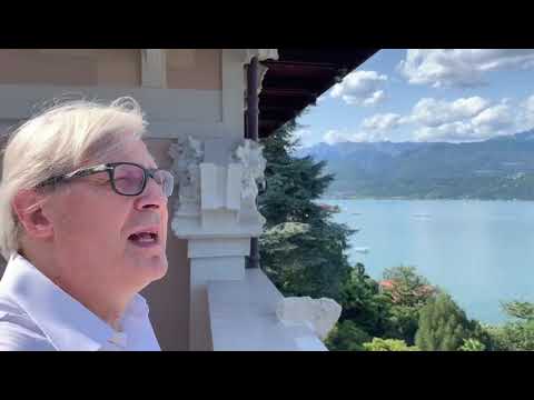 Vittorio Sgarbi a Villa Carosio di Baveno racconta l'art nouveau e il liberty italiano