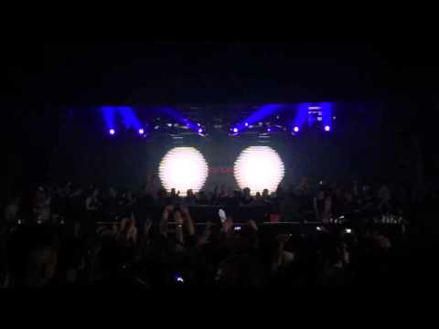 Marco Carola plays Eat Dust - Invaders - Original Mix @ Time Warp 2016