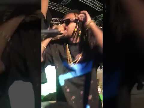 Dogo janja aki preform na Rebels Gang , Kinduluu song on #Castlitefirstvie