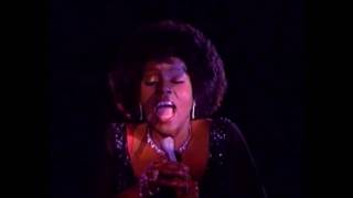 Gloria Gaynor - I Will Survive (Official Video)