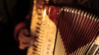 Whiskey Moon Face - So Long (Arena Sessions)