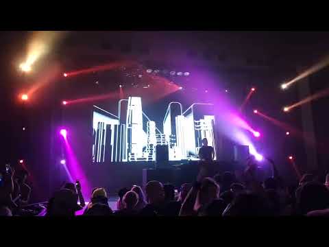 Eurythmics Vs. Sander Van Doorn - Sweet Dreams Vs. Koko Mashup [Live Sep 13, 2025]