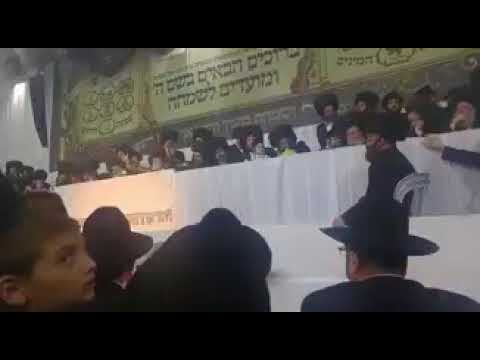 Simchas Beis Hashoeva With Viznitzer Rebbe - 5778