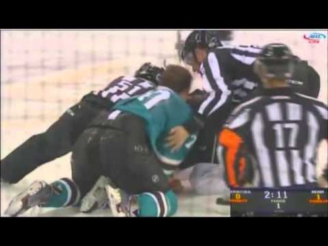 Gus Young vs Ryan Horvat