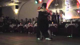 Video thumbnail for PAULA FRANCIOTTI y ORLANDO SCARPELLI at LAS GAMBAS in TANGO CENTRO (1)
