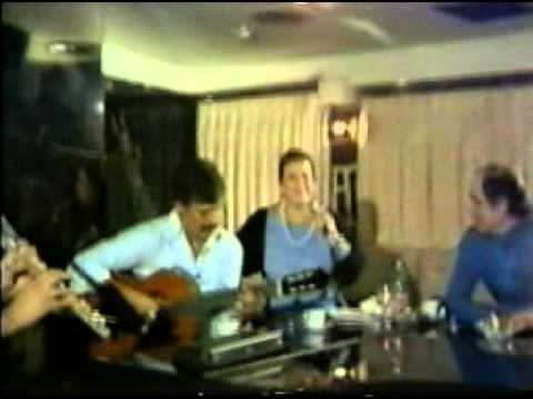 Nana Caymmi, Dori Caymmi e Danilo Caymmi  -  Não Tem Solução