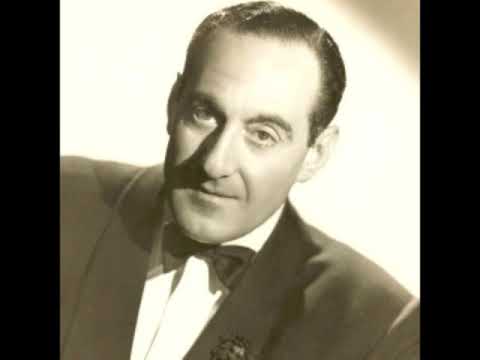 Sweethearts On Parade (1941) - Carmen Lombardo