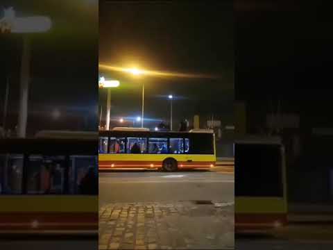 Nastolatkowie nagrywali filmik na dachu