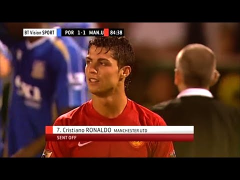 Cristiano Ronaldo erhielt im Auswärtsspiel gegen Portsmouth am 07.08. die Rote Karte (Englischer ...