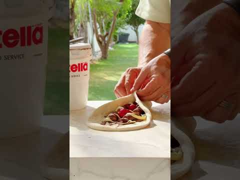 קלצונה נוטלה ושלל פינוקים – מתכון בטאבון EDIL PLANET