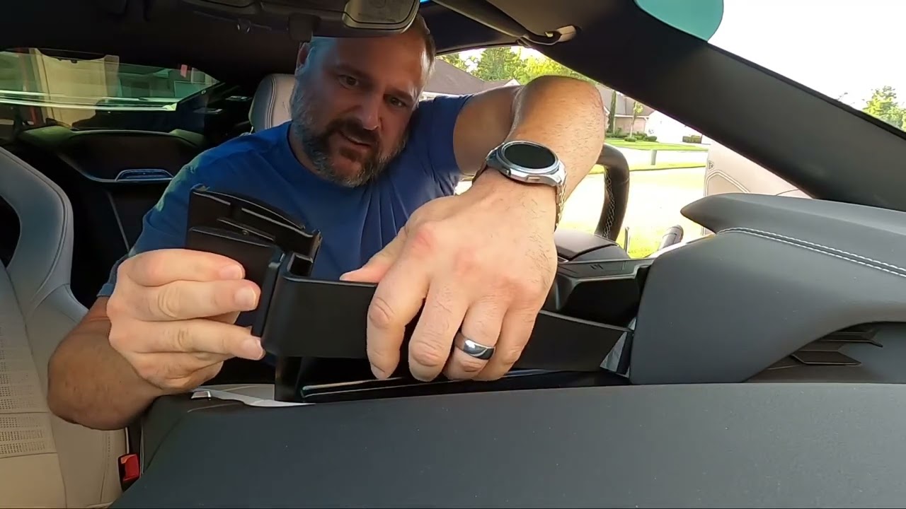 Corvette c8 Phone Mount