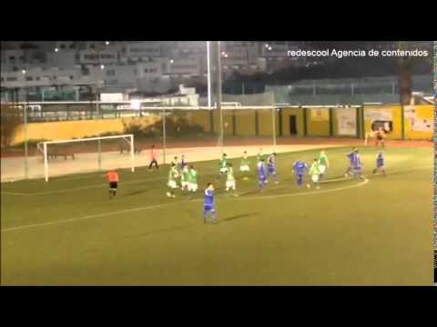 Disparo al larguero del UD San Fernando de Preferente 20/2/2015