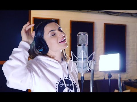 Natasha Jane Julian - "Mechanical Heart" (LIVE at MEA Music Studio, London)