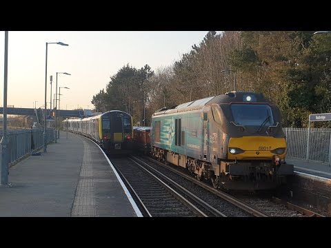 for the frist Time In 9 years a nuclear flask train train to Winfrith drs class 68s pass Redbridge