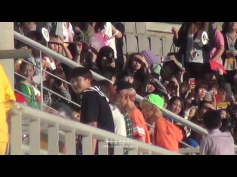 130903 ISAC- EXO DANCING TO SHADOW (BEAST)