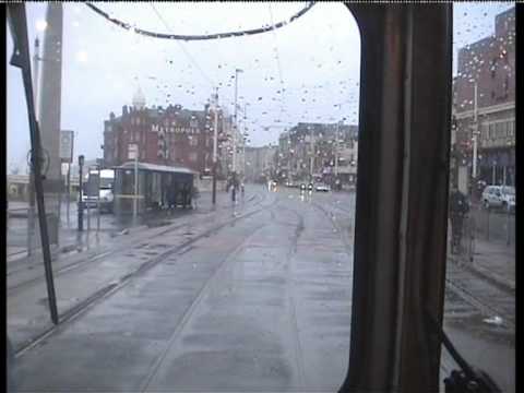 Tram Twinset 1 - 671+681 Cabride - North Pier to Cocker St. 04-11-10.mpg