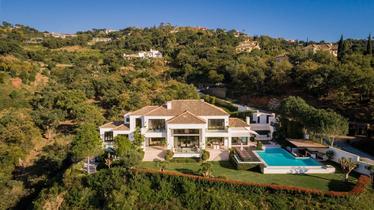 Espectacular Villa de lujo situada en una zona ultra prestigiosa en venta en La Zagaleta, Benahavis