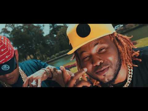 Poony BTAG feat Samuca  -  Rolly Rolly  (Official Video)