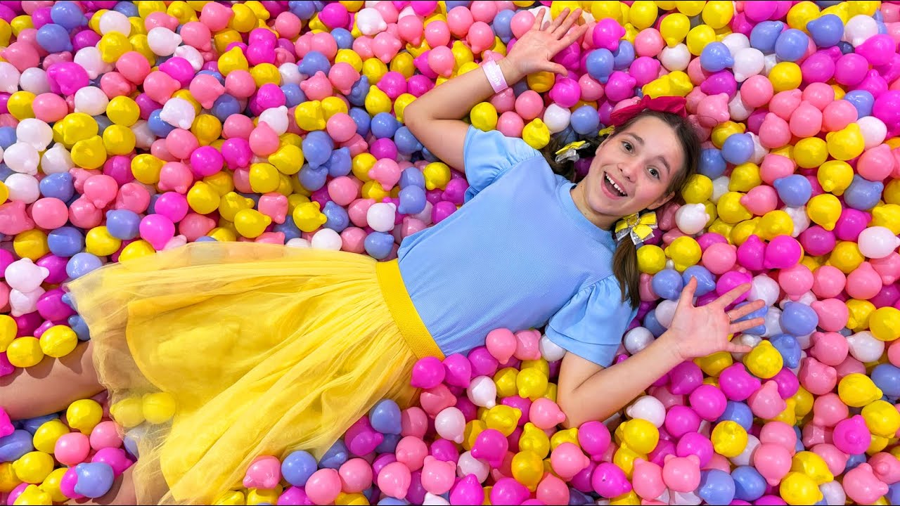 Too Many Candies! Sofia and the fun adventures in the Secret Room