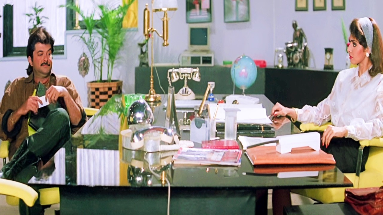 नौकरी तो देनी पड़ेगी, आखिर बहुत बड़े आदमी ने सिफारिश ज