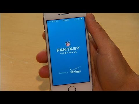 Tech Minute - Getting blitzed on football tech