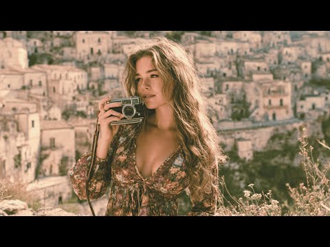 Amalfi nel Cuore di Lei 💝 A 1960s Italian Romantic Song - Italian Romance by the Sea (Music Video)